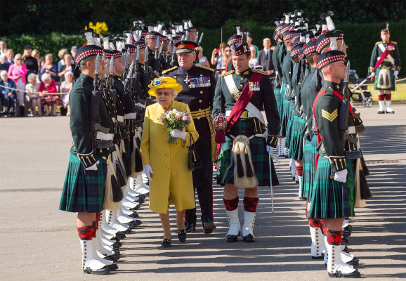 Queen Elizabeth ll  pic #1082704