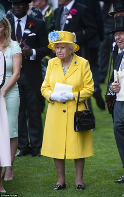 Queen Elizabeth ll  pic #1084583