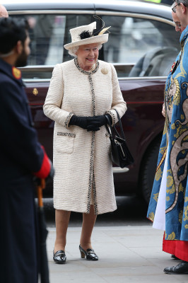 Queen Elizabeth ll  pic #796850
