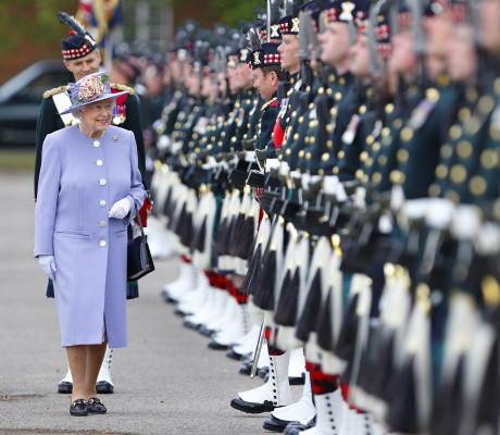Queen Elizabeth ll  pic #739703