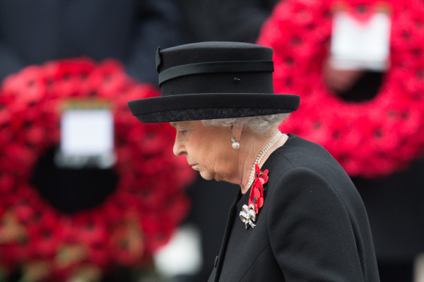 Queen Elizabeth ll  pic #844907
