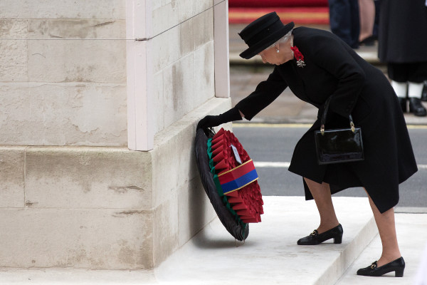 Queen Elizabeth ll  pic #844909
