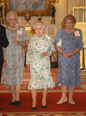 Queen Elizabeth ll  pic #655144