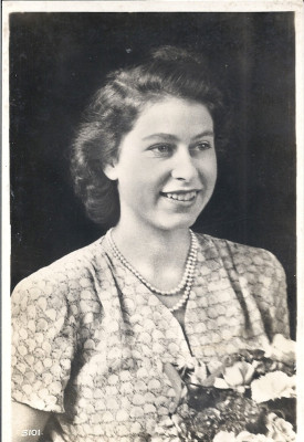 Queen Elizabeth ll  pic #521357