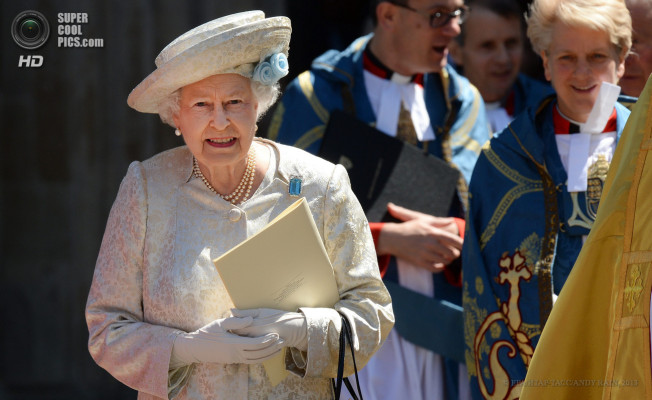 Queen Elizabeth ll  pic #645247