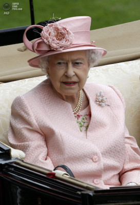 Queen Elizabeth ll  pic #645248