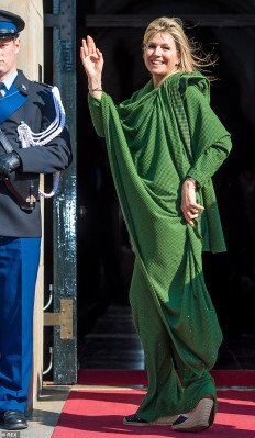 Queen Maxima of Netherlands pic #1159557