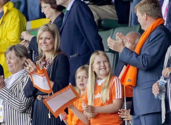 Queen Maxima of Netherlands pic #746483