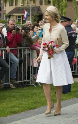 Queen Maxima of Netherlands pic #746466