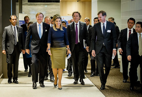 Queen Maxima of Netherlands pic #770289