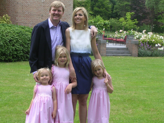 Queen Maxima of Netherlands pic #654110