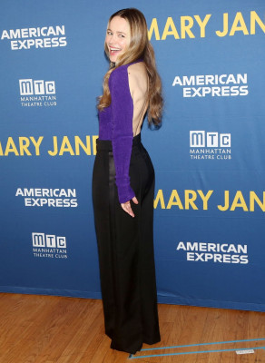 Rachel McAdams – at Mary Jane Photocall in New York