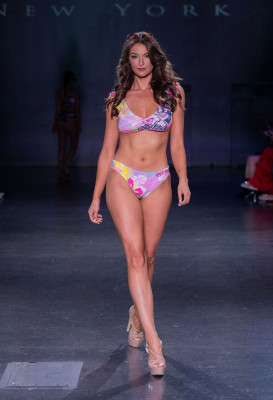 Rachel Pizzolato – Runway at Las Vegas Swim Week August 2025