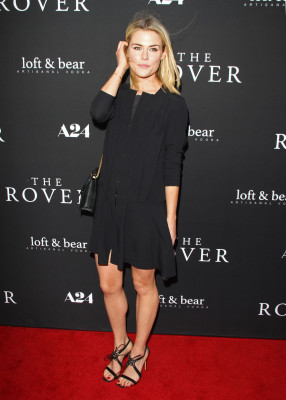 photo 13 in Taylor gallery [id1179891] 2019-05-31 00:00:00