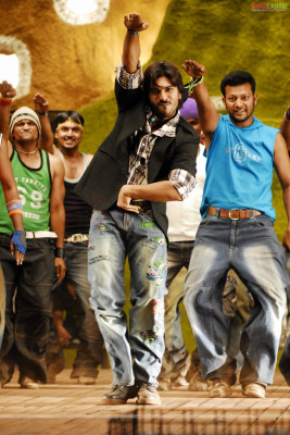 photo 24 in Ram Charan Teja gallery [id531324] 2012-07-06 00:00:00