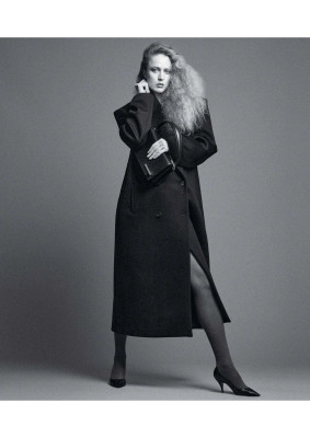 Raquel Zimmermann ~ D la Repubblica 11/2024 by Mark Kean