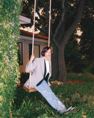Rashida Jones by Leeor Wild for &#039;S&#039; Magazine // Fall 2020
