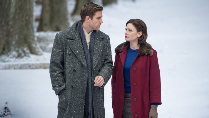 Rebecca Ferguson - Despite the Falling Snow (2016) - Movie Stils 