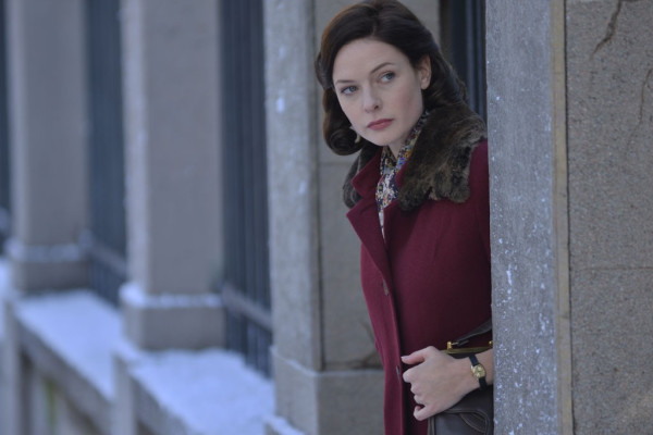 Rebecca Ferguson - Despite the Falling Snow (2016) - Movie Stils 
