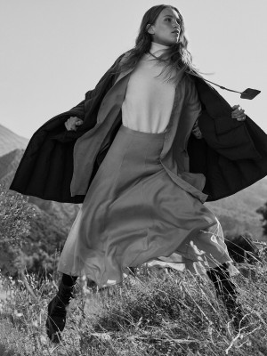 Rebecca Longendyke - Massimo Dutti Fall/Winter 2021