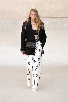 Chanel Resort 2022 Fashion Show in Paris