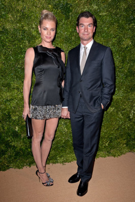 photo 12 in Rebecca Romijn gallery [id437660] 2011-11-21 00:00:00
