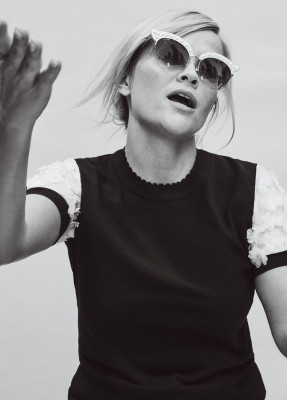 Reese Witherspoon – Photoshoot for Glamour (US) October 2017