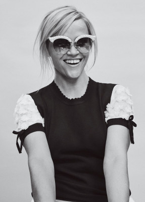 Reese Witherspoon – Photoshoot for Glamour (US) October 2017