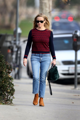 Reese Witherspoon Street Style