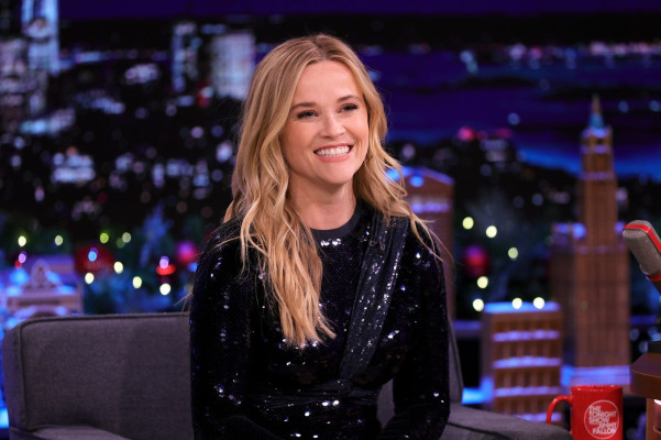 Reese Witherspoon - The Tonight Show Starring Jimmy Fallon 12/17/2021