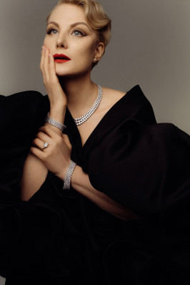 Рената Литвинова для Vogue // 2021
