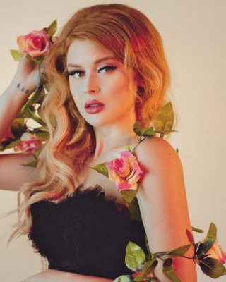 RENEE OLSTEAD by Nalie Johnston Photoshoot, 2018