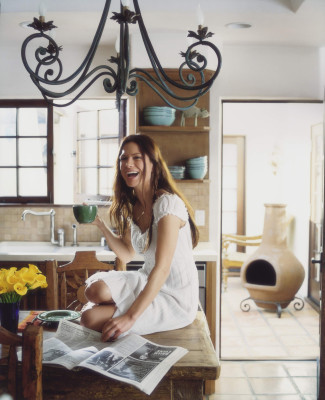 Rhona Mitra pic #207439