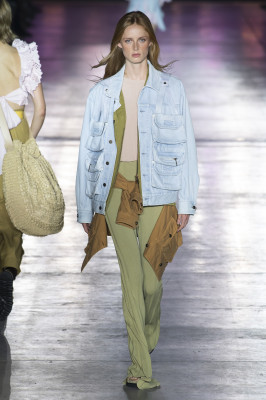 Alberta Ferretti Spring/Summer 2018 Fashion Show in Milan