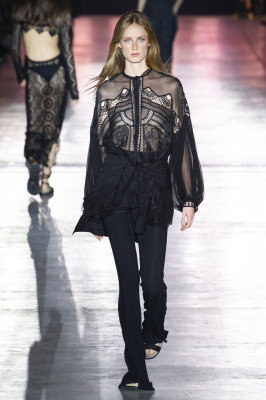 Alberta Ferretti Spring/Summer 2018 Fashion Show in Milan