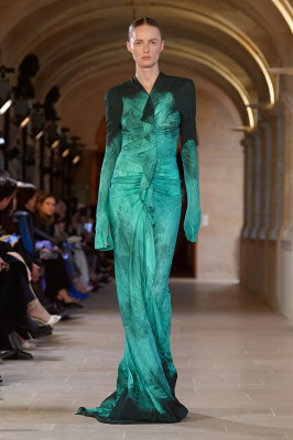 Victoria Beckham Fall/Winter 2023 Fashion Show in Paris