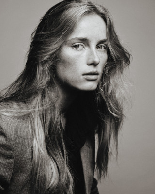Rianne van Rompaey by Marc de Groot