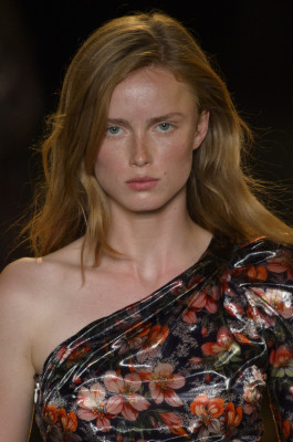 Isabel Marant Spring/Summer 2018 Fashion Show in Paris