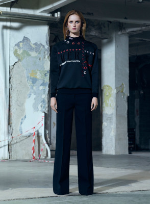 Rianne van Rompaey - Versace Pre-Fall Collection