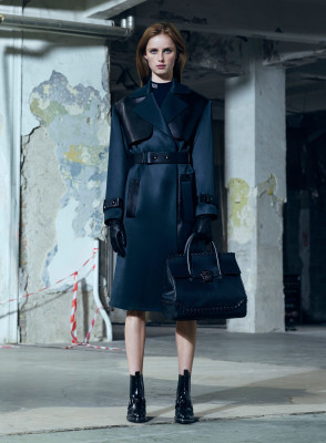 Rianne van Rompaey - Versace Pre-Fall Collection