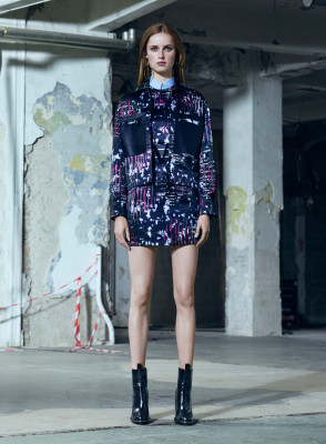 Rianne van Rompaey - Versace Pre-Fall Collection