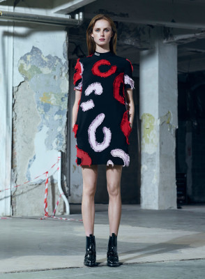 Rianne van Rompaey - Versace Pre-Fall Collection