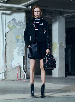 Rianne van Rompaey - Versace Pre-Fall Collection