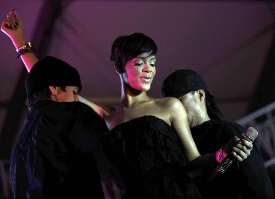 photo 20 in Rihanna gallery [id130748] 2009-01-23 00:00:00