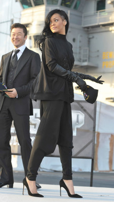 photo 26 in Rihanna gallery [id491004] 2012-04-03 00:00:00