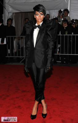 photo 28 in Rihanna gallery [id155683] 2009-05-08 00:00:00