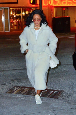Rihanna - New York 02/01/2019
