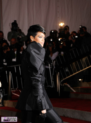 photo 27 in Rihanna gallery [id155685] 2009-05-08 00:00:00