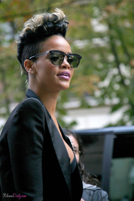 photo 11 in Rihanna gallery [id199329] 2009-10-23 00:00:00