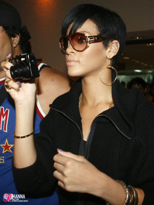 photo 10 in Rihanna gallery [id132016] 2009-01-30 00:00:00